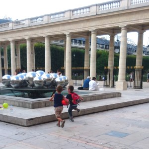 Faire taire les enfants 1 - HDM